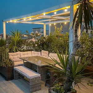 Follow The Sun - Rooftop Terrace Gasthof